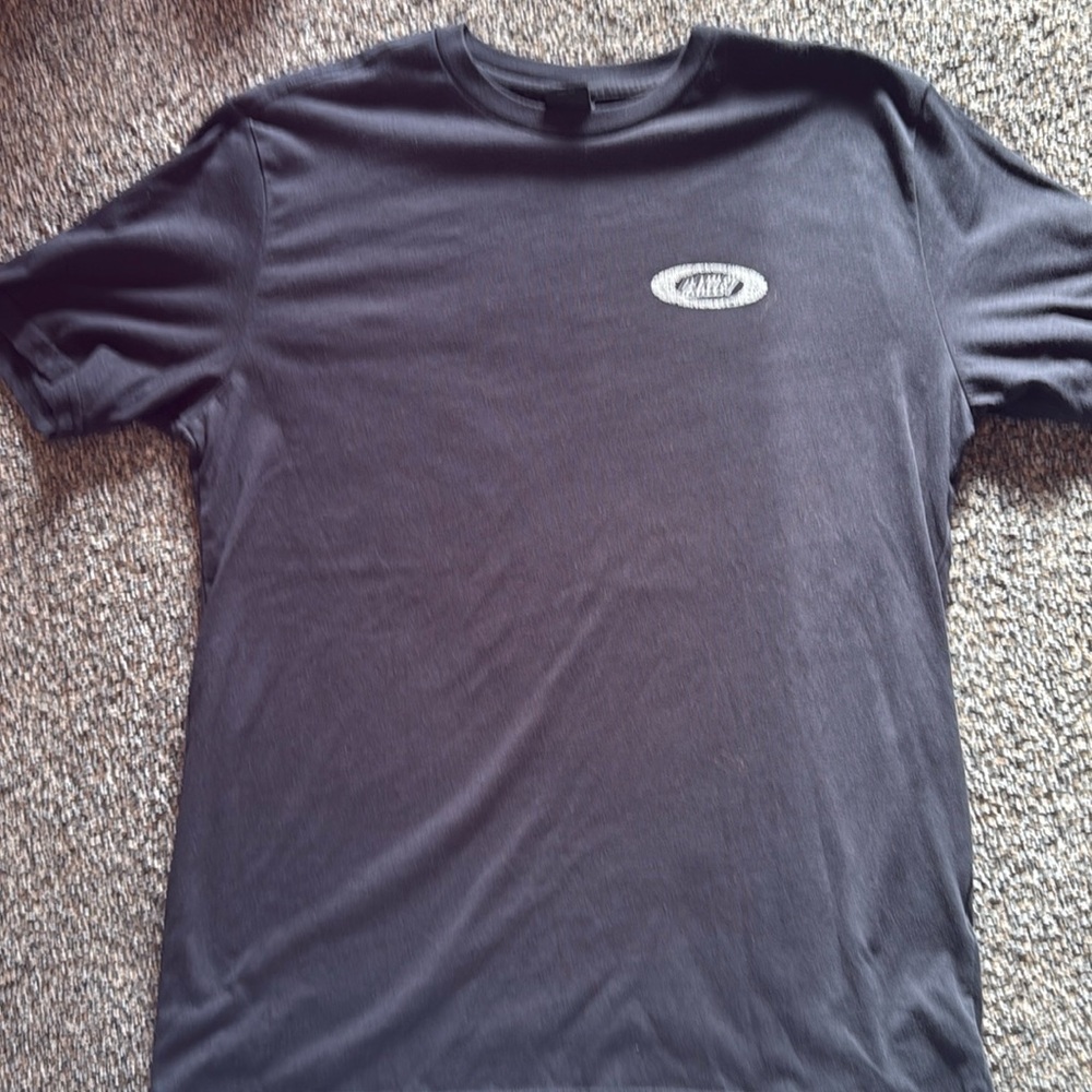 Large Men’s Oakley Tee